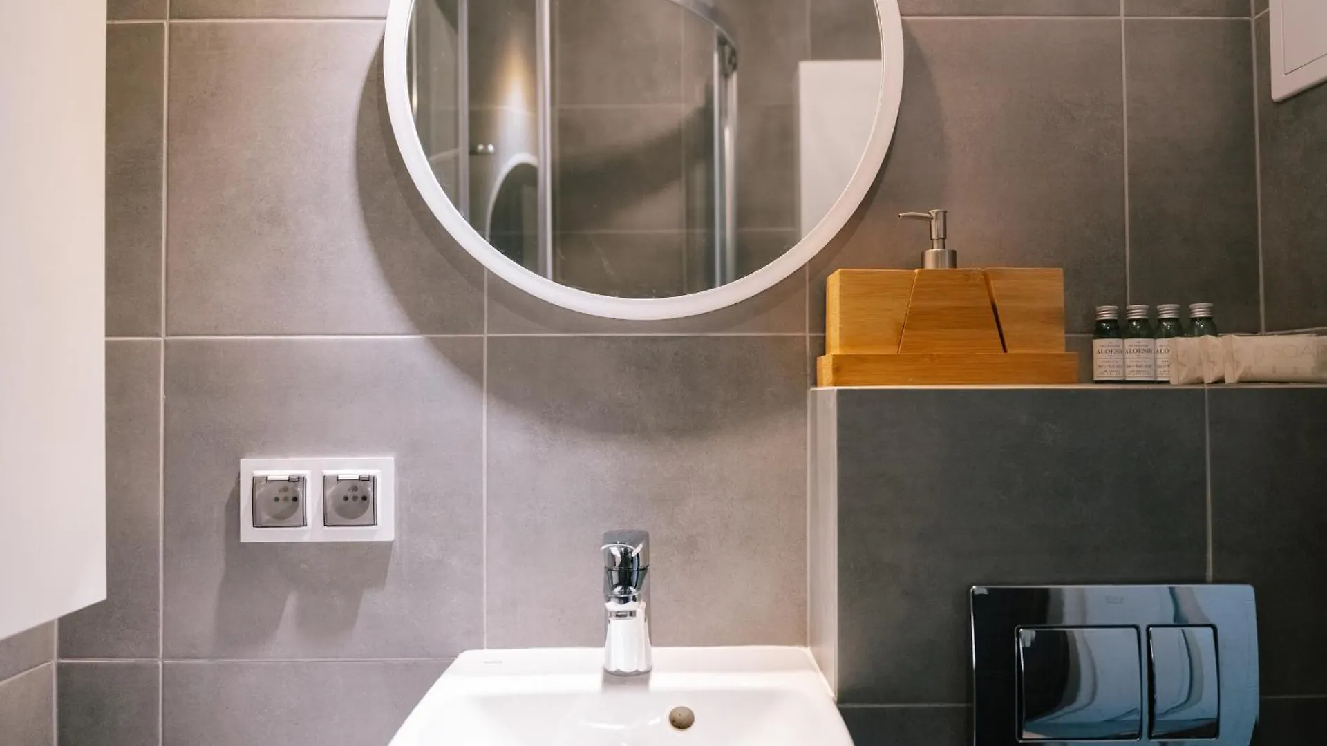 Daire Warsaw Ochota - Top Location, Park&Tram Nearby - By Rentujemy